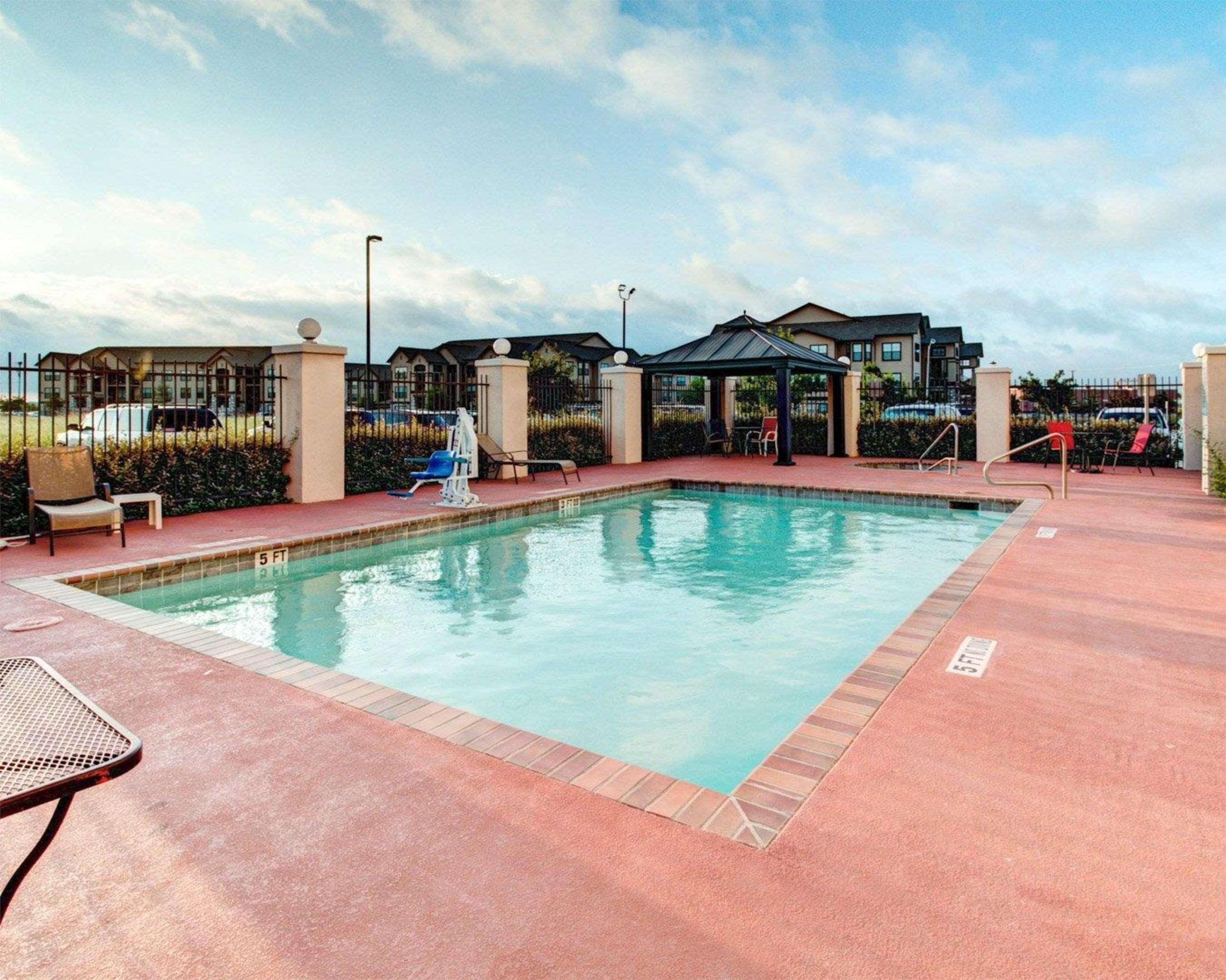 Comfort Suites Waxahachie - Dallas Buitenkant foto